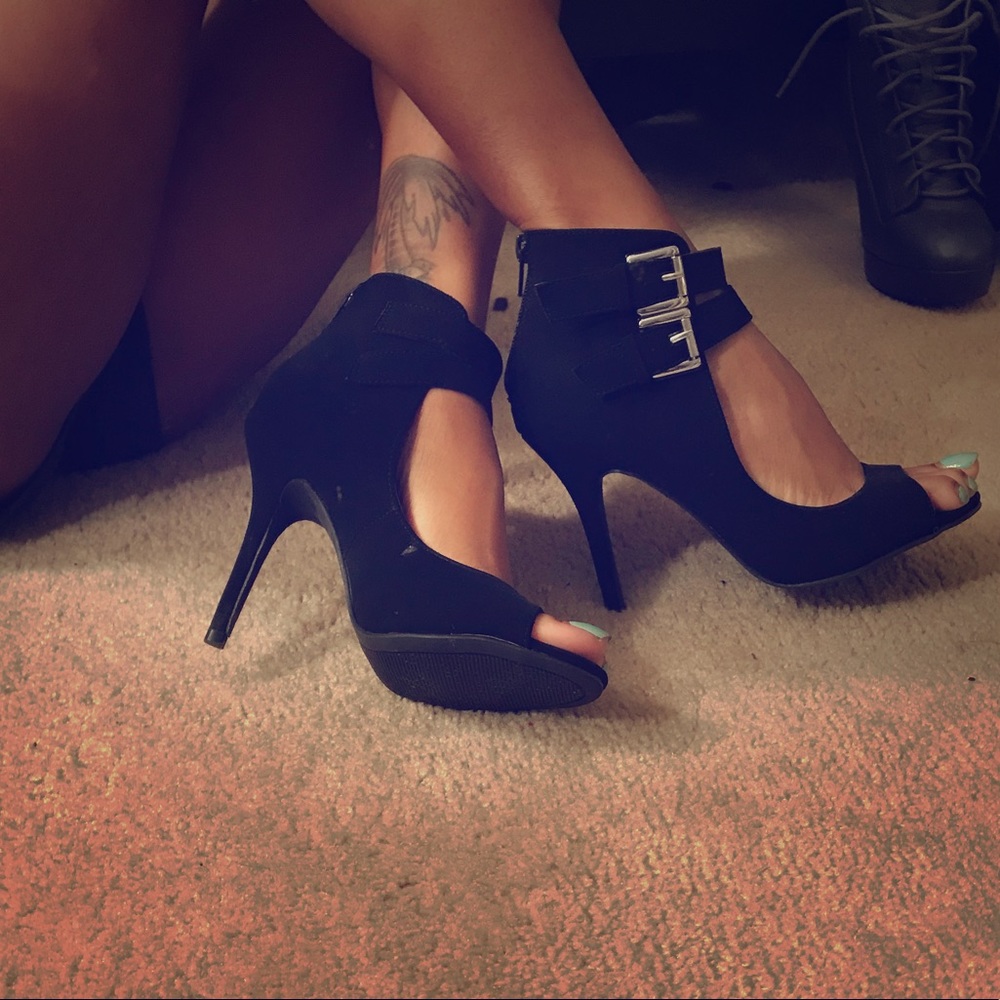 Black Heels